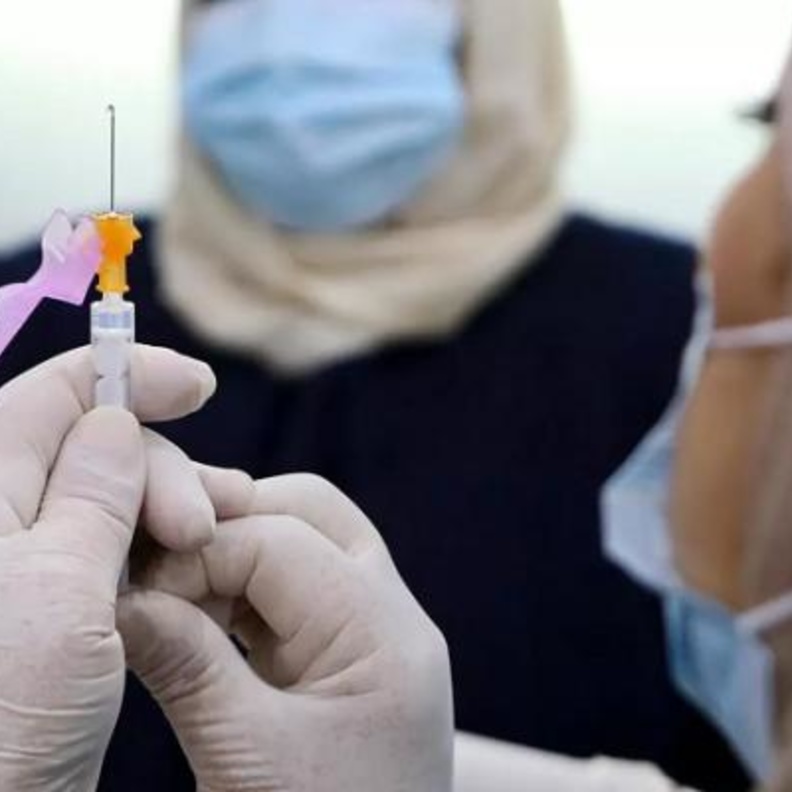 تخصيص جميع مراكز تطعيم كوفيد-19 لكبار السن وأصحاب الأمراض الزمنة