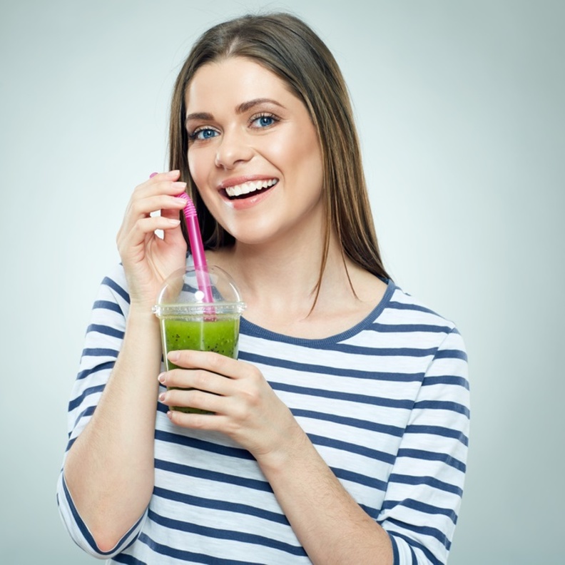 فوائد واضرار العصير الاخضر