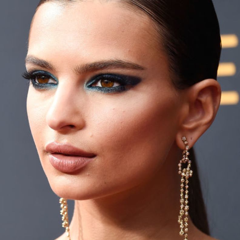 رسمات مكياج سموكي في عيد الحب 2021