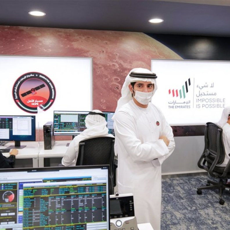 الشيخ حمدان بن محمد يشرف على المرحلة الحاسمة من مسبار الأمل