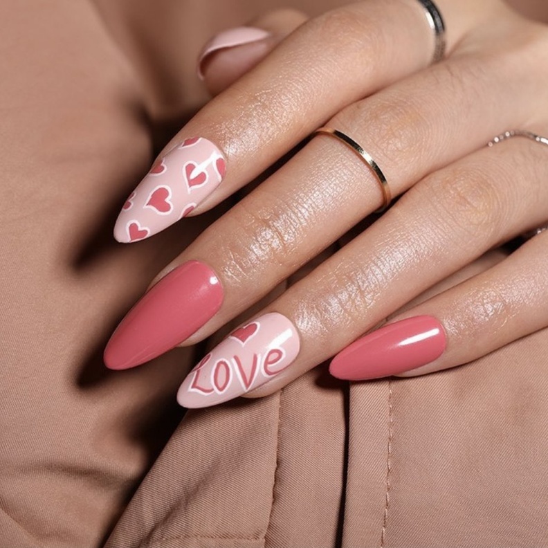  أجمل رسومات الأظافر ليوم الحب 2021