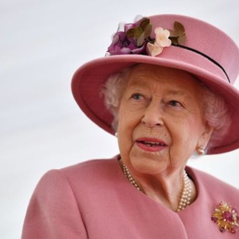 ملكة بريطانيا تفتقد لمنزل ساندرينجهام