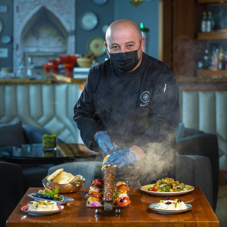 تجربة متر كفتة الكباب في روزوود