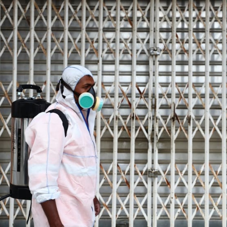  إجراءات مشددة جديدة في الشارقة لمواجهة كوفيد-19