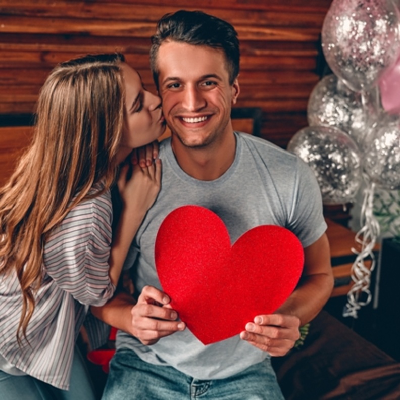 من يهتم أكثر بيوم الحب الرجل أم المرأة ولماذا