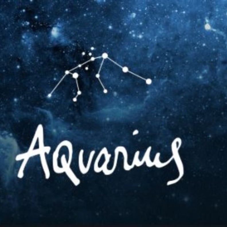  ابراج تتوافق مع برج الدلو في الصداقة