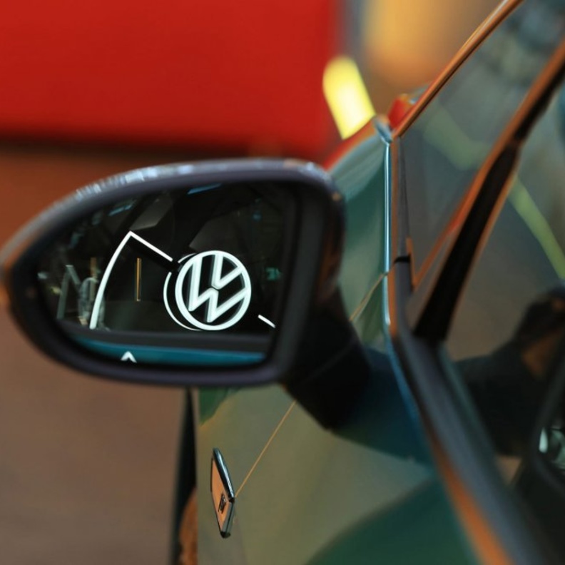 فولكس فاغن تستكشف إمكانات المركبات الطائرة