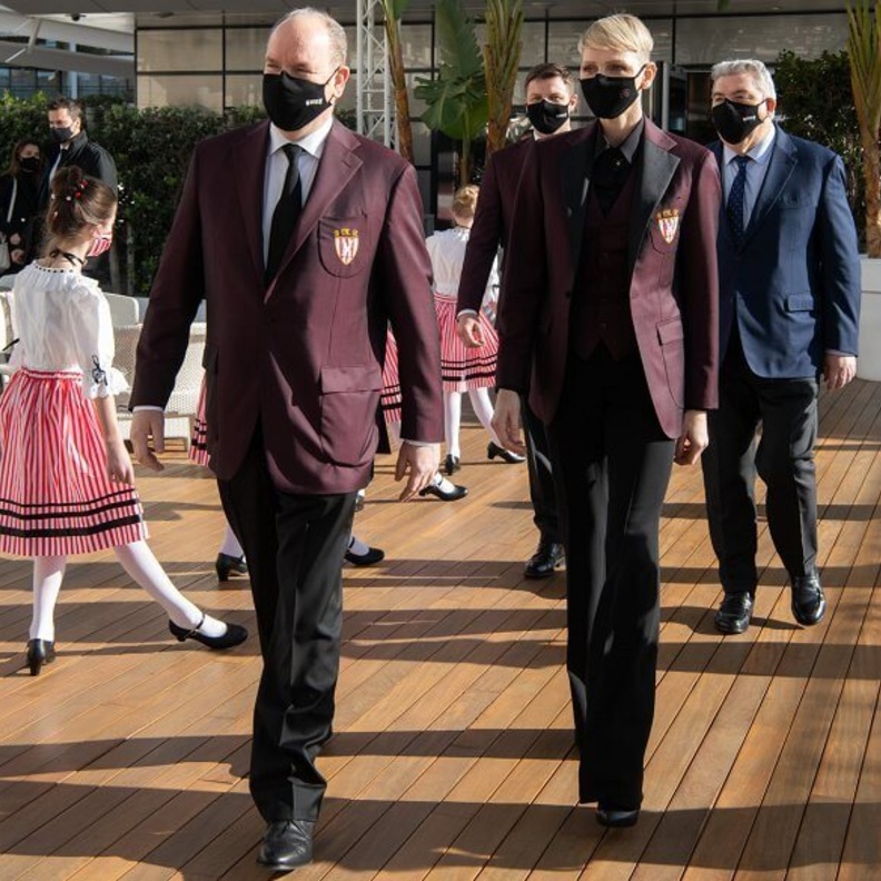 أمير وأميرة موناكو في عرض تقديمي لبطولة Monaco Sevens للركبي