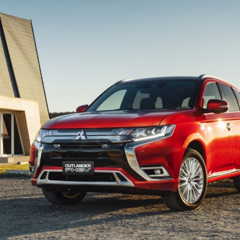  بدء طرح أوتلاندر في أمريكا وكندا