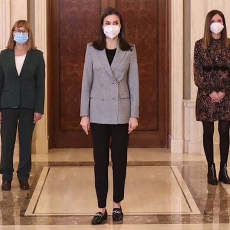 الملكة ليتيزيا تواصل اجتماعاتها في قصر زارزويلا