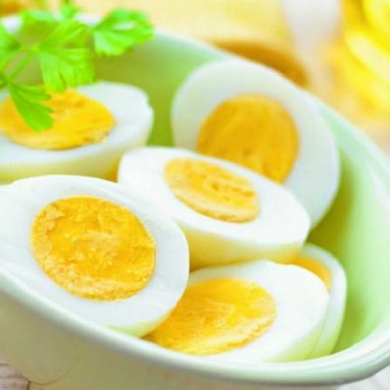 مخاطر الإفراط في تناول البيض