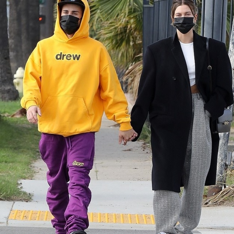 جاستن بيبر وهايلي بالدوين في نزهة الفالنتين