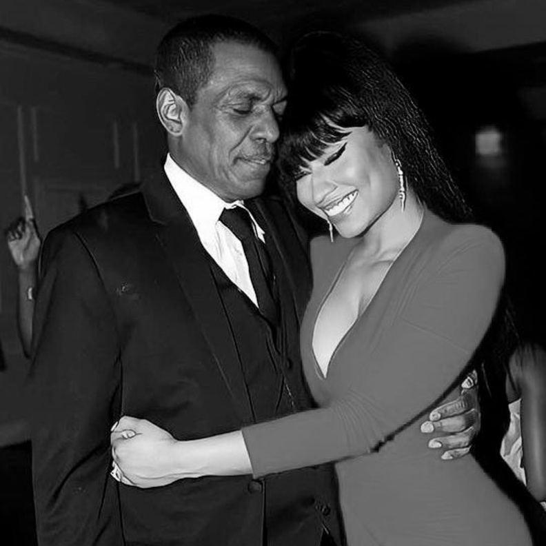 نيكي ميناج ووالدها