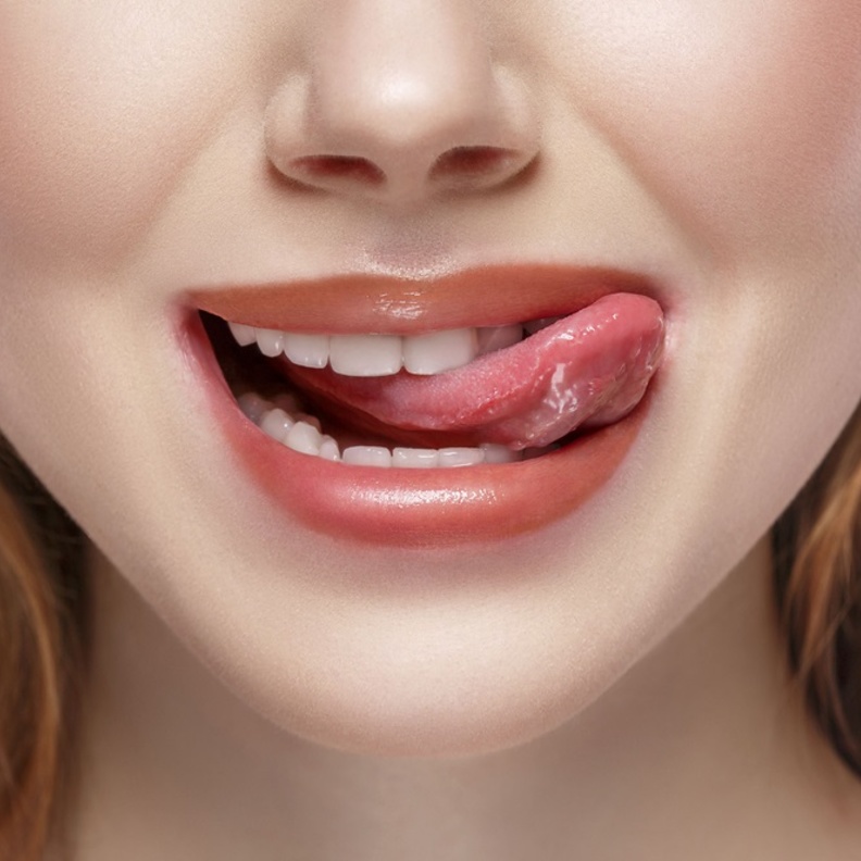 اعراض كورونا على اللسان واهم النصائح للمحافظة على صحة الفم اثناء الاصابة