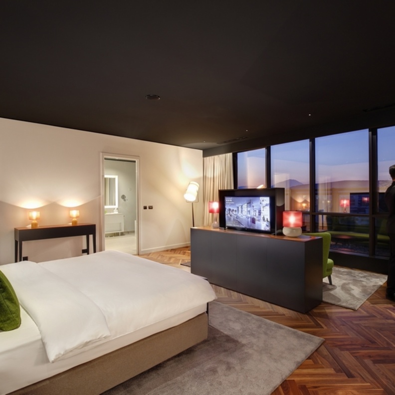 ستوري إسم جديد ملهم من عالم للضيافة