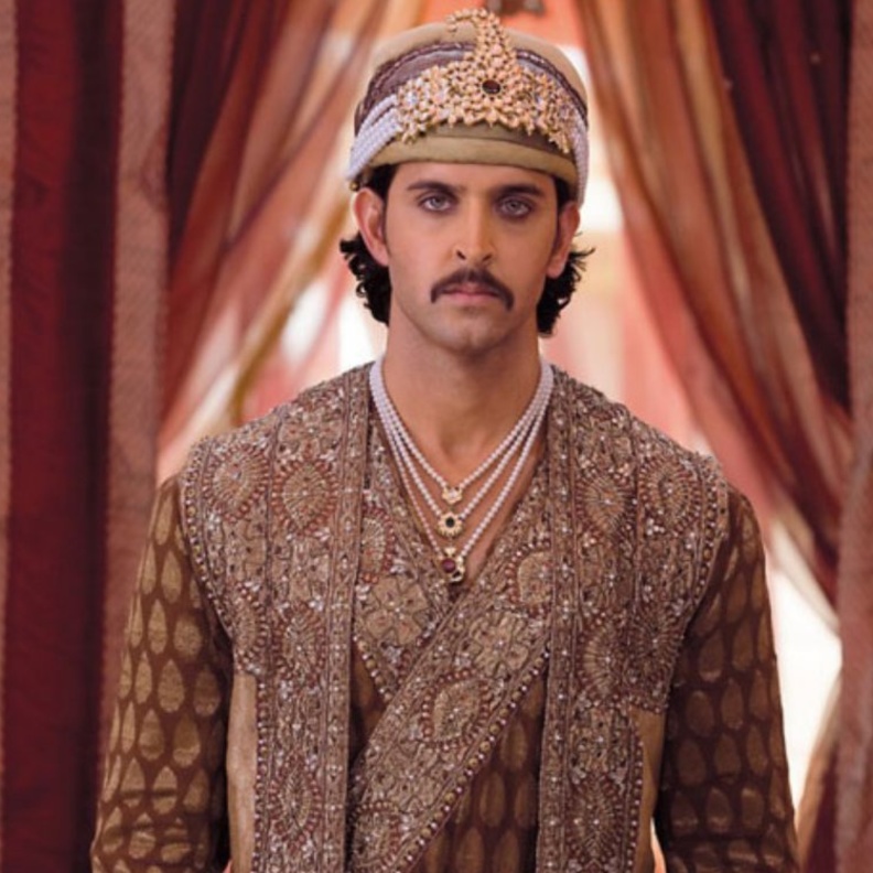 هريثيك روشان ينشر فيديو من فيلم جوادا أكبر