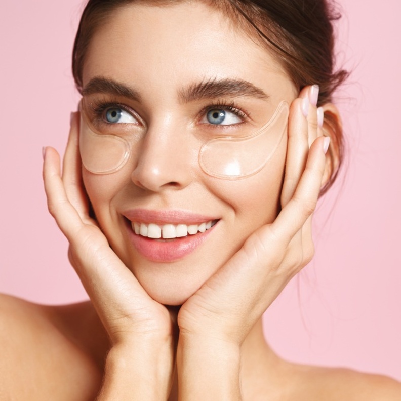 علاج الهالات الداكنة بخلطات الألوفيرا على طريقة المرأة الاماراتية