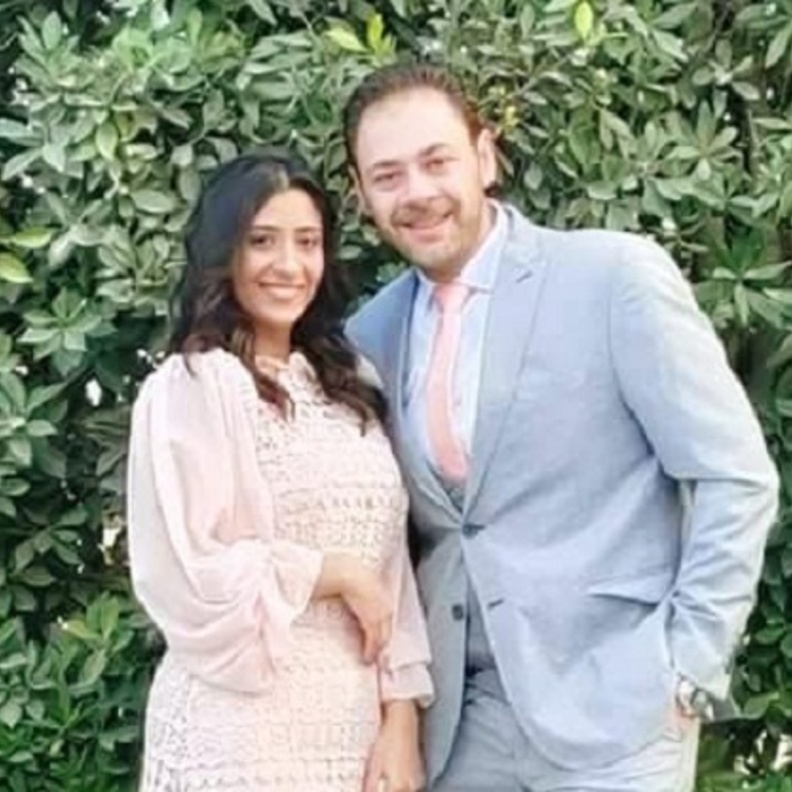 محمد علي رزق وخطيبته