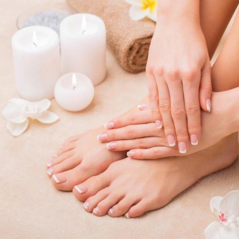 تفتيح اليدين والقدمين يجعل بشرتك أكثر نقاوة