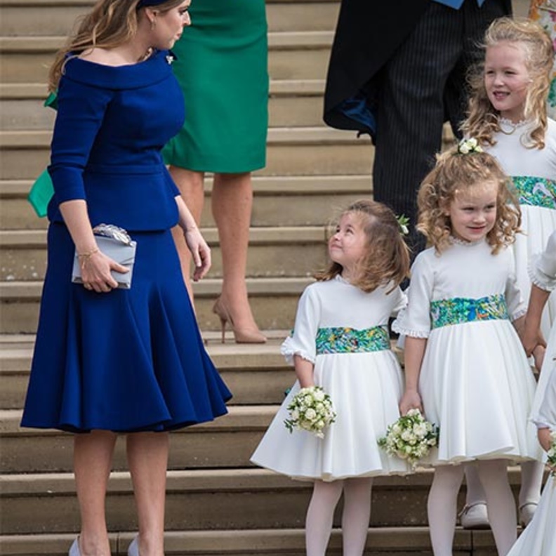  صورة تجمع الأميرتين بياتريس وتشارلوت