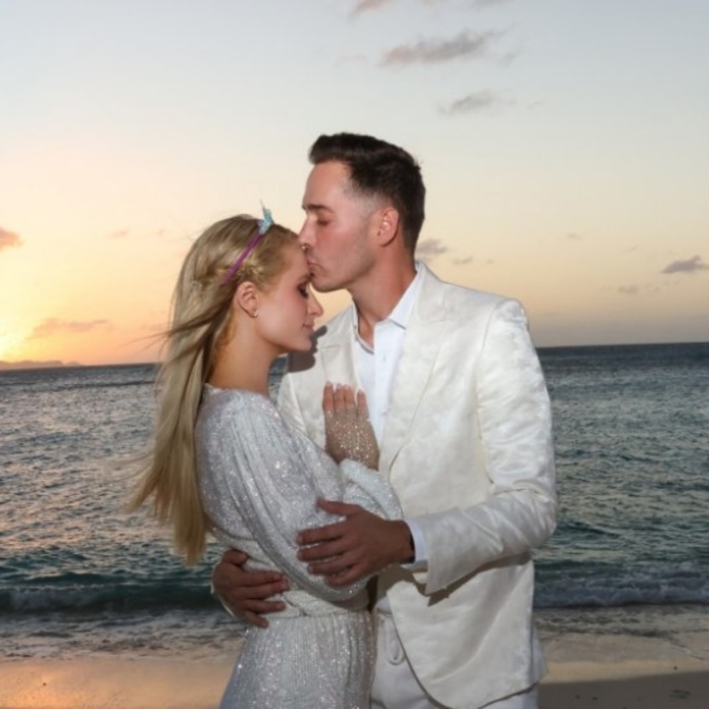  خطوبة باريس هيلتون للمرة الرابعة في يوم عيد ميلادها الأربعين