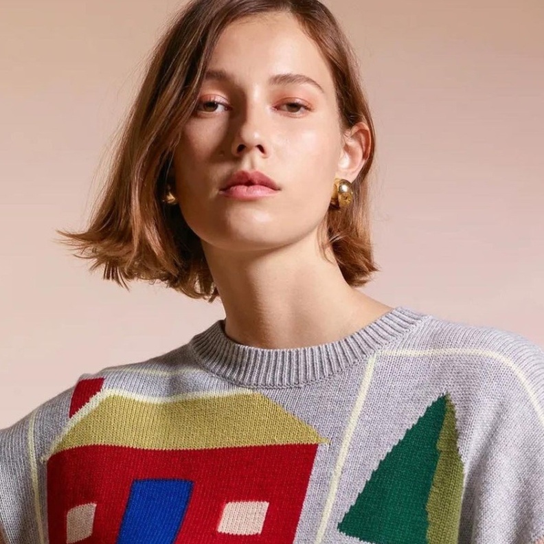  رسمات مكياج مشمشية وتسريحات شعر كاريه من دار Staud