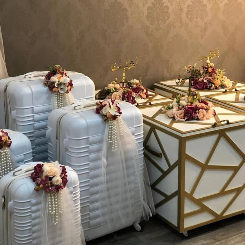 افكار عصرية لتغليف دبش العروس الاماراتية