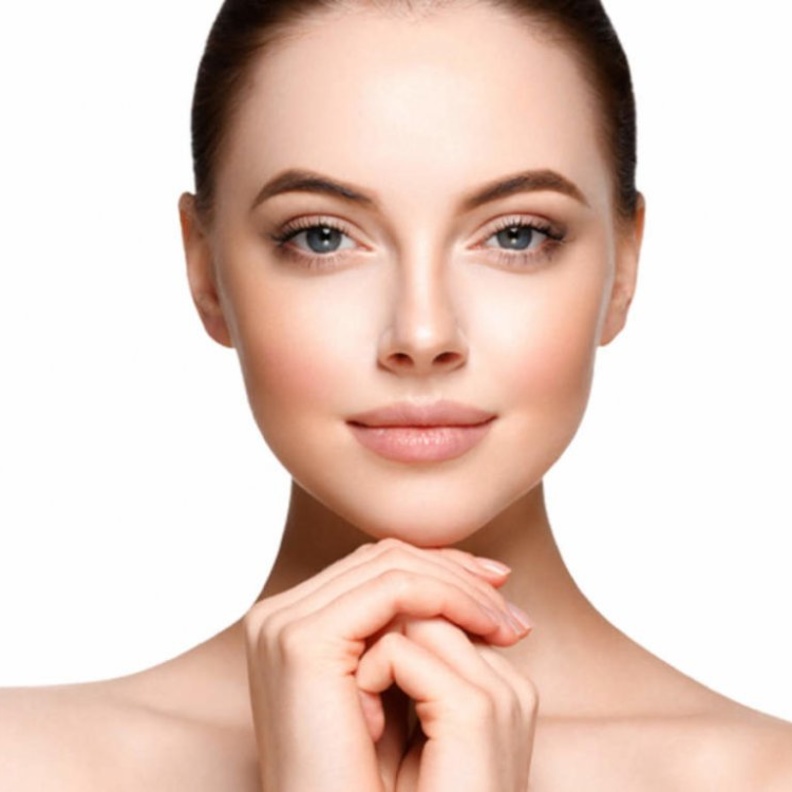  ماسك الشوفان وماء الورد لترطيب الوجه وازالة الجلد الميت