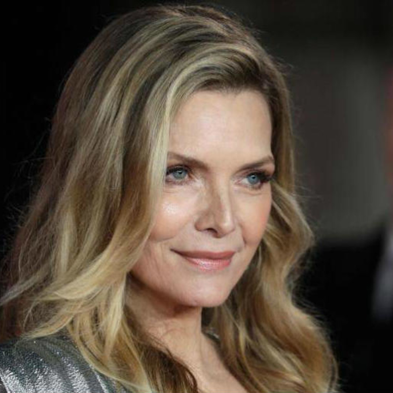 ميشيل فايفر