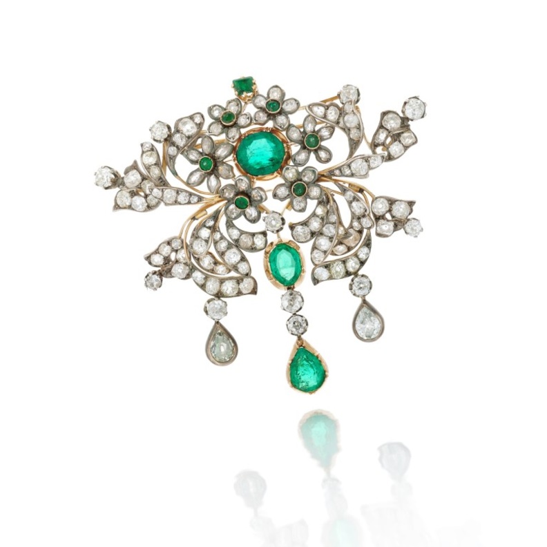  بروش أنتيك من الماس والزمرد