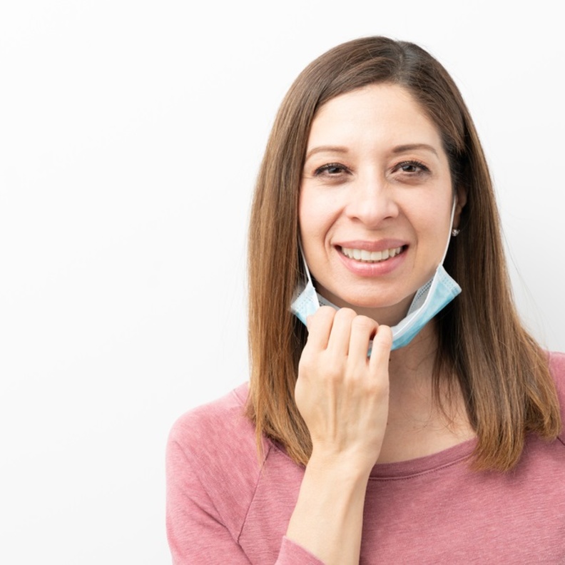  اقنعة الوجه تؤثر سلباً على صحة الفم والاسنان