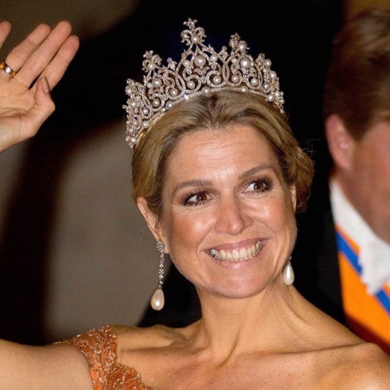  الملكة ماكسيما تتألق بتاج The Wurttemberg Ornate Pearl Tiara