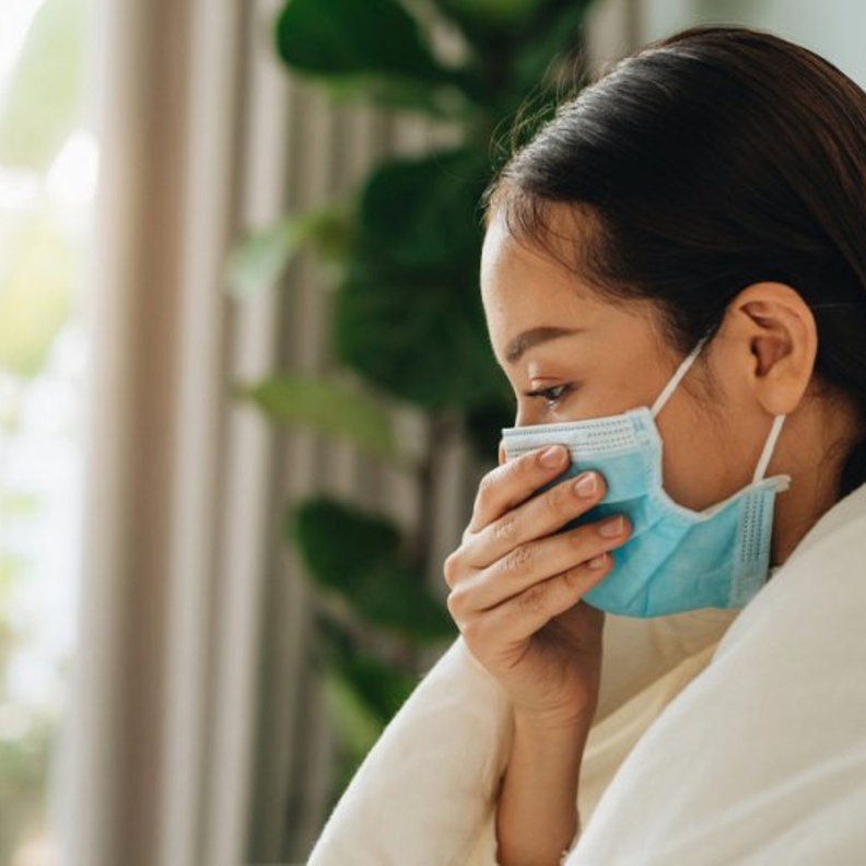 ماهي اقصى مدة يبقى فيها فيروس كورونا حيا في الجسم