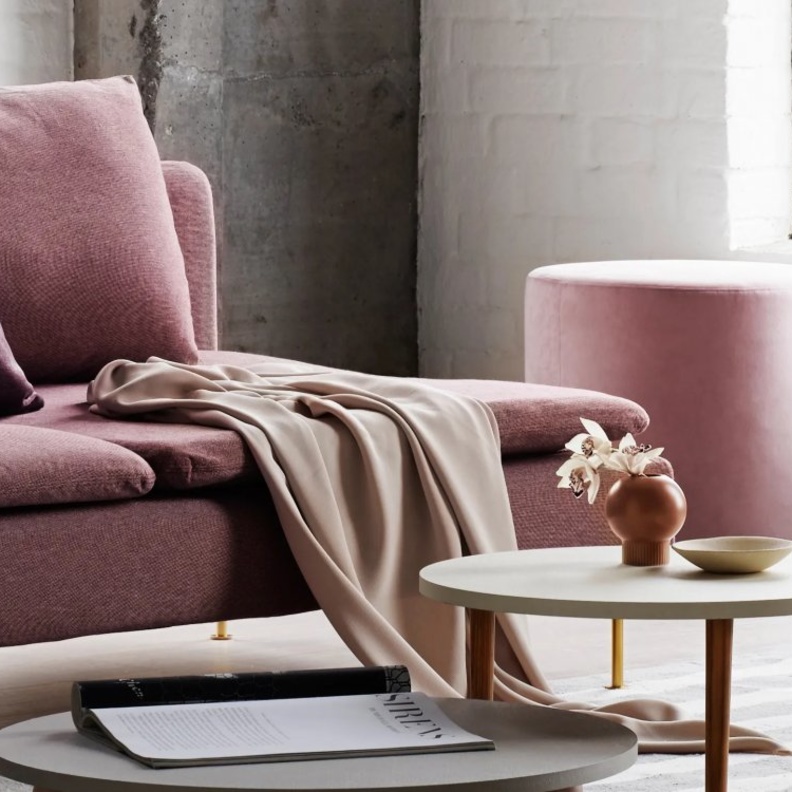  ‎كنب رائع ومريح من إيكيا Ikea