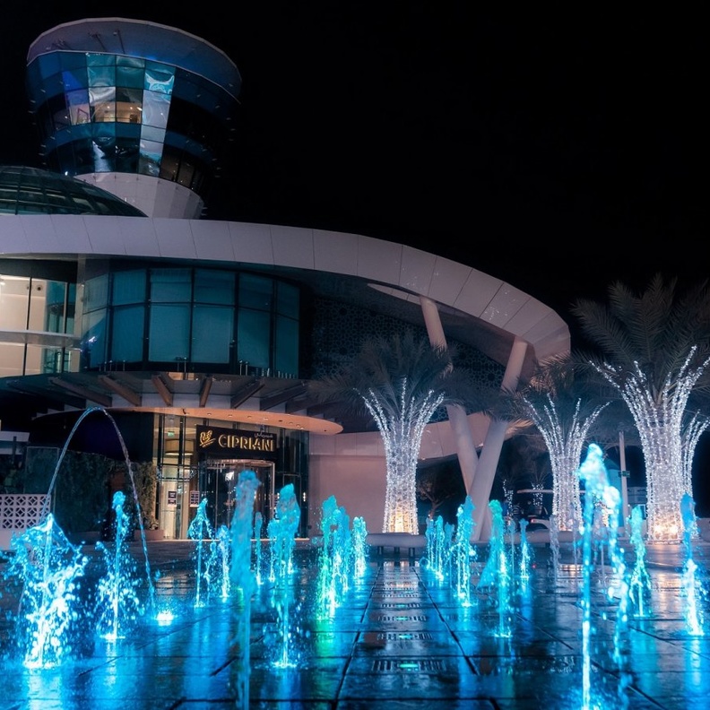 مطعم تشيبرياني جزيرة ياس يحتفي بيوم المرأة العالمي وعيد الأم