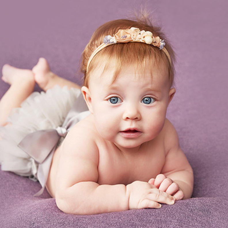 أسماء مواليد بنات مستوحاة من أجواء الصيف