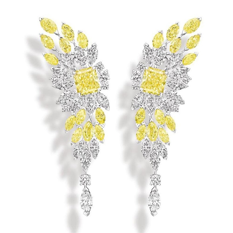  أقراط Golden Hour من بياجيه Piaget