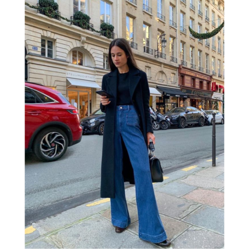 القصة التي تبدأ بالإتساع تحت الركبة وتتخذ شكل الجرس تخلق على الفور وهمًا بأرجل أطول