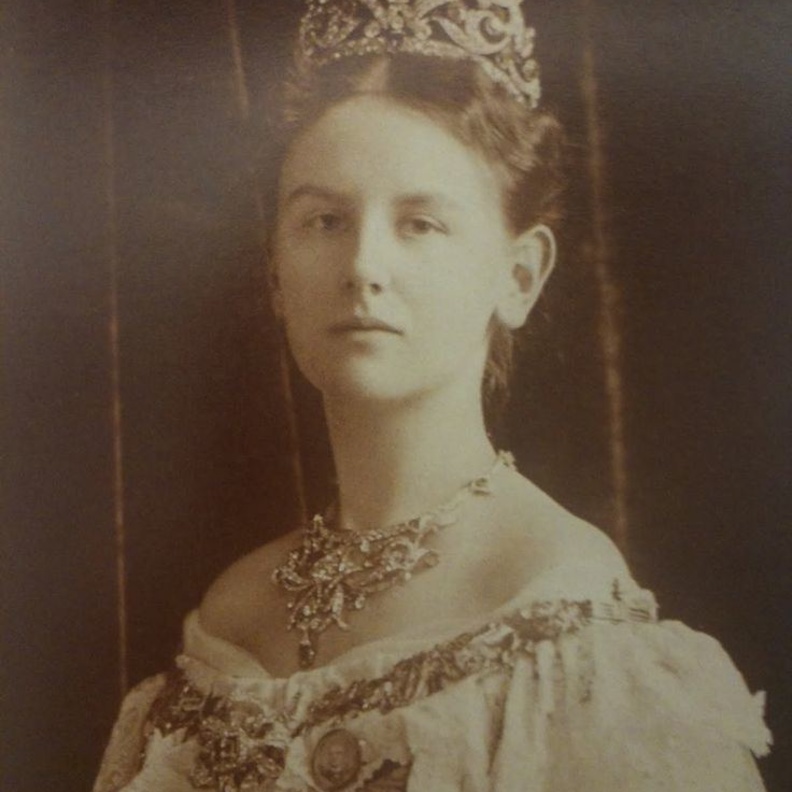 تزامنا مع اليوم العالمي للمرأة.. ملكات أثرن في بلادهن فخلدهن التاريخ