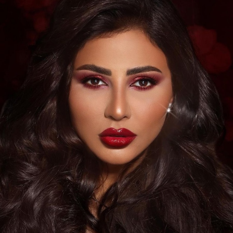 مكياج مهيرة عبد العزيز