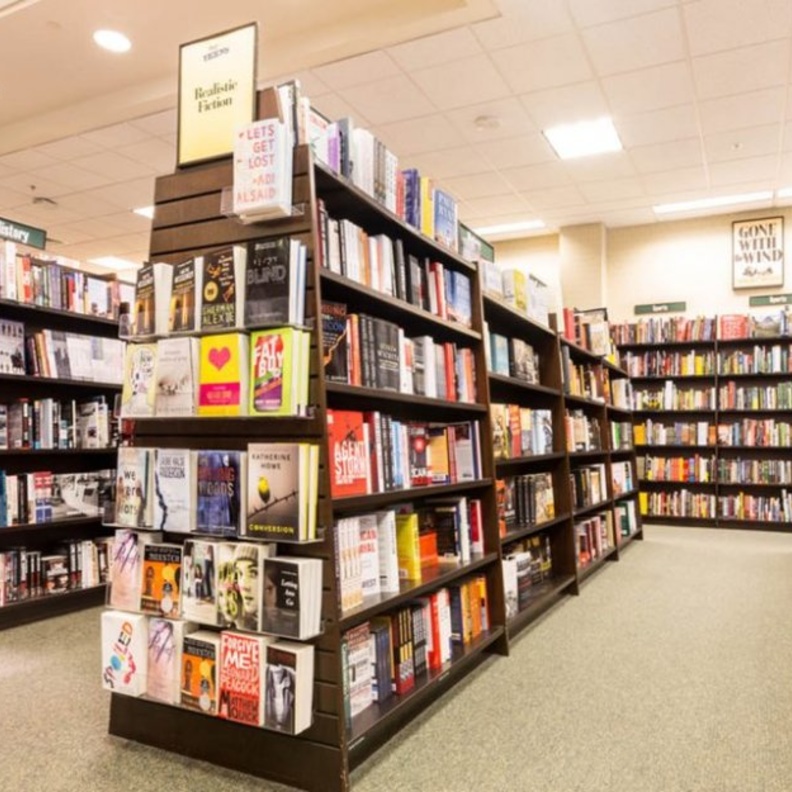  مكتبة الشارقة العامة