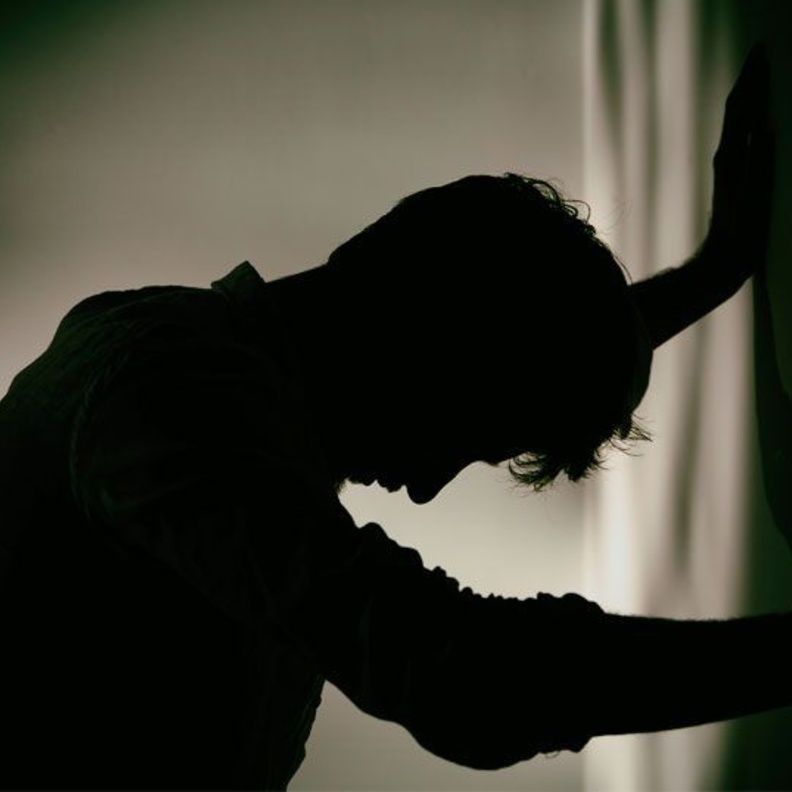 ضبط عريس وضيوف زفافه لمخالفتهم قيود كورونا