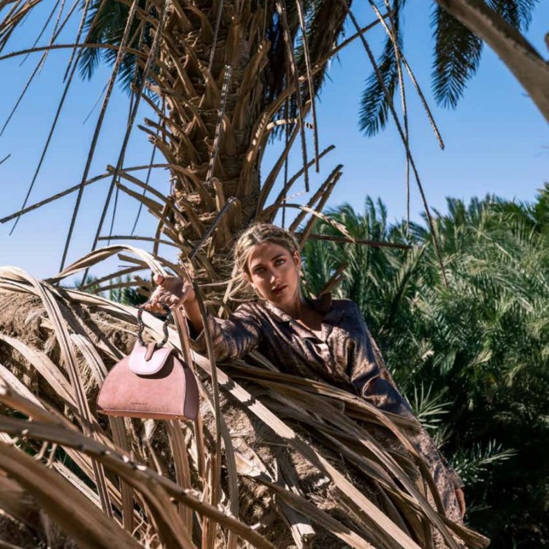 "لا تحلموا بالنجاح بل اعملوا من أجله"