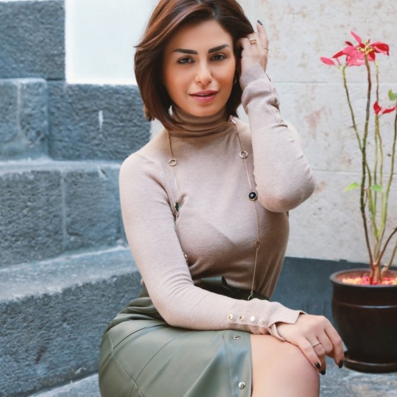 في يوم المرأة العالمي 2021 .. نجمات عازبات رفعن شعار الإستقلالية والنجاح بعيدا عن شريك الحياة