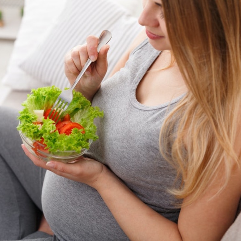 فوائد الخس للحامل في الشهر السابع