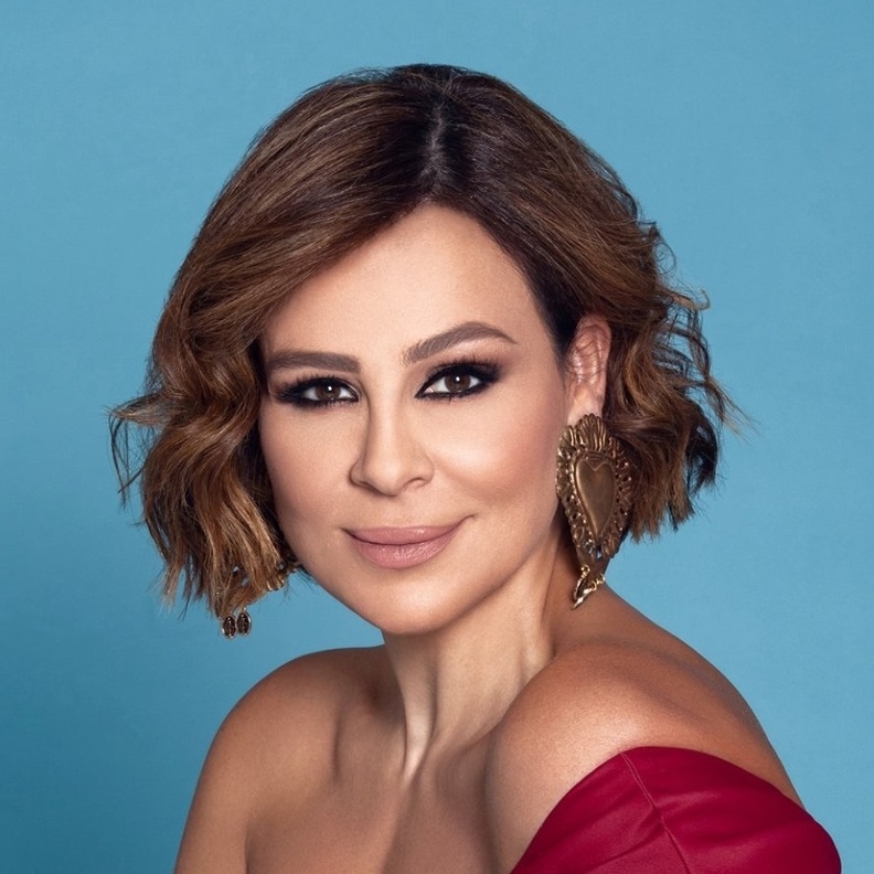 تسريحات شعر كاريه قصير بأسلوب كارول سماحة موضة ربيع 2021