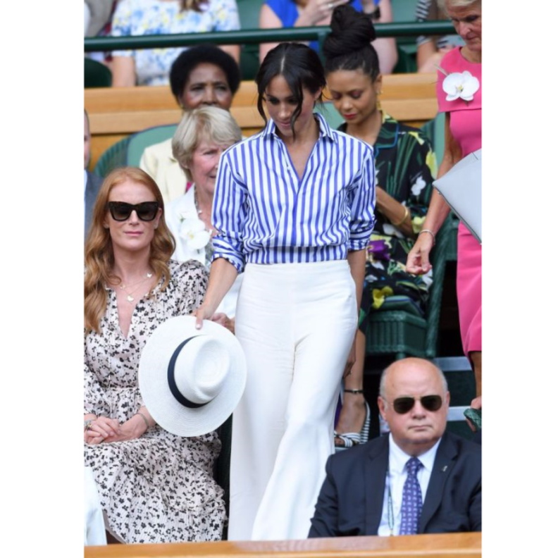 حملت القبعة لانه يُحظر على الضيوف في الجناح الملكي ارتداء القبعات