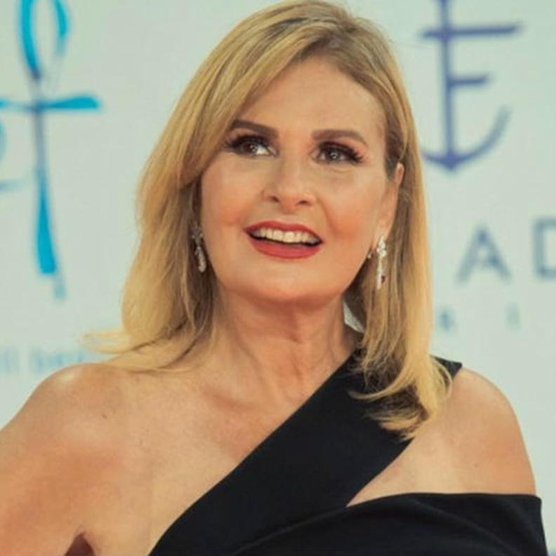  يسرا من نجمات برج الحوت