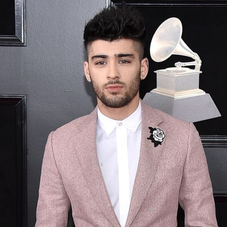 زين مالك يشن هجوما نارياً على جرامي ويتهمها بتقاضي الرشاوى