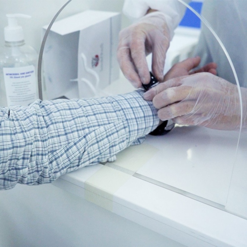  فحص سريع ومجاني في مطار أبوظبي